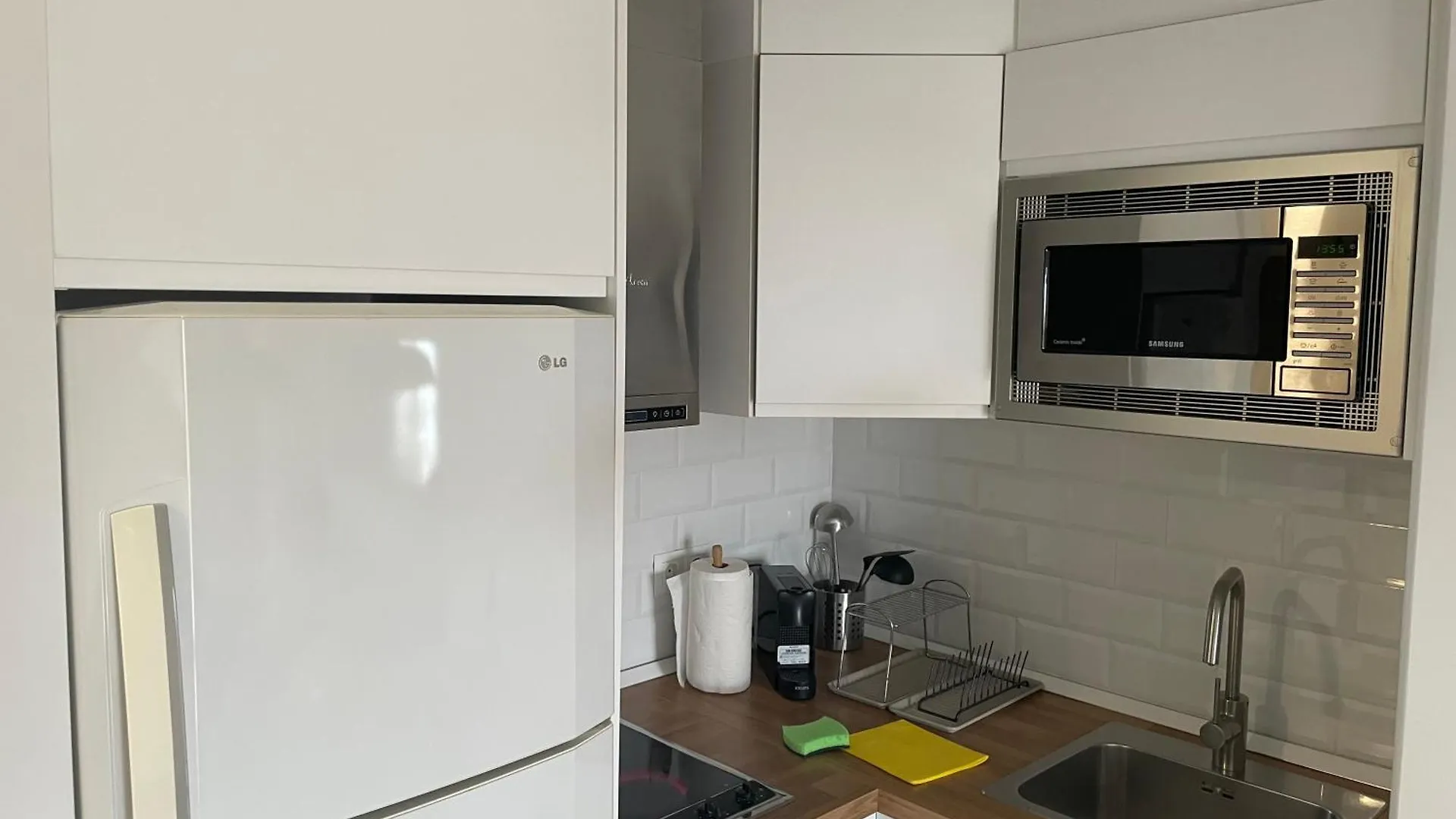 Apartamento Con Vistas Al Mar - Primera Linea De Playa, Benalmádena